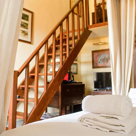 Antica Dimora Johlea Bed & Breakfast 3*
