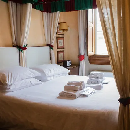 Antica Dimora Johlea Bed & Breakfast 3*
