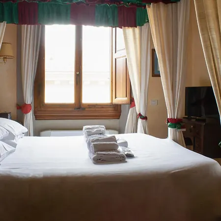 Antica Dimora Johlea Bed & Breakfast 3*